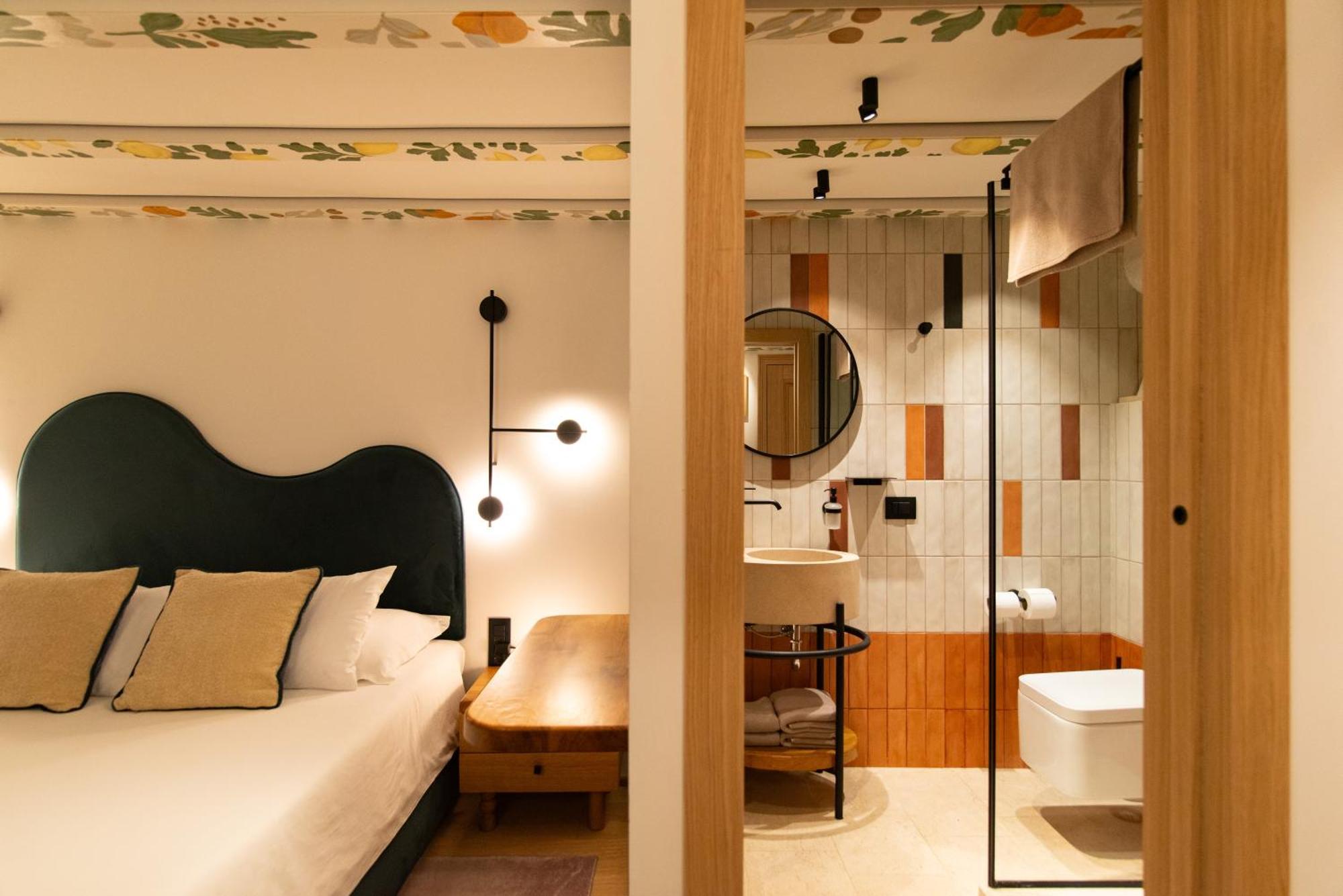 Hotel 7oaks Noble House